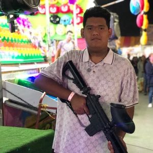 Meet your Posher, Yoel